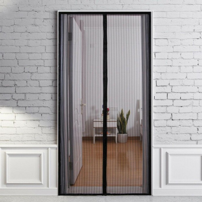 Plasa / Perdea usa anti-insecte Vivo, cu inchidere magnetica,210x100 cm, negru