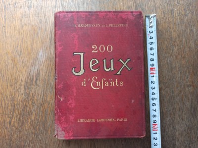 200 JEUX D&amp;#039;ENFANTS EN PLEIN AIR ET A LA MAISON, 1913 *** ILUSTRATA foto