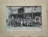 Copie fotografie Depoul de tramvaie din Iași, Alb-Negru, Romania 1900 - 1950, Sarbatori