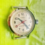 2627A-Ceas Timex Great Britain dama functional vechi cu cadran metalizat.