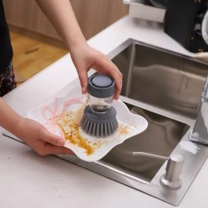Perie / burete pentru curatare vase si recipient pentru depozitare lichid,