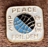 QW9 N9 78 - Insigna - tematica pace, Romania de la 1950