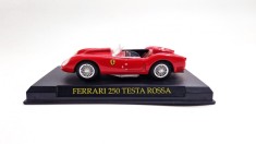Ferrari 250 Testa Rossa macheta rosie metal scara 1: 43 model vintage masina colectie