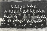 A3681N Eleve și profesori de la Liceul de fete nr 2/Liceul Oltea Doamna, 1936, Cernăuți