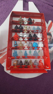 Album joc Star Wars cu jucarii figurine,ventuze stikeez mega popz de colectie foto