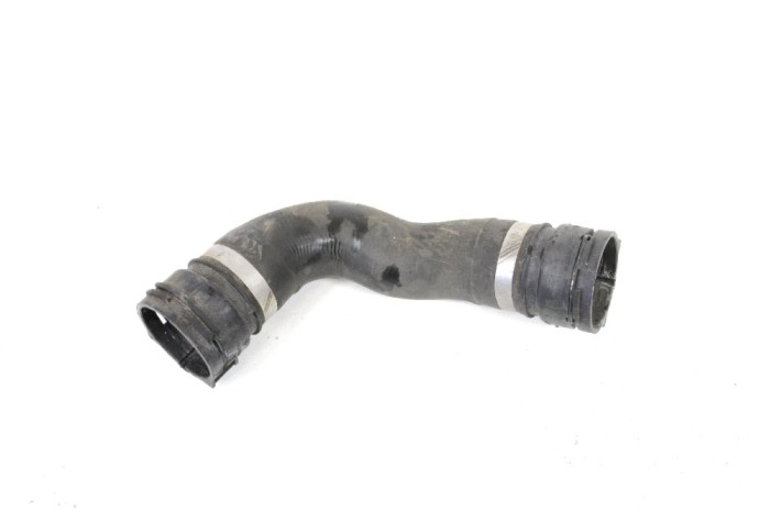 Furtun radiator răcire dreapta BMW 3 F30, F80 2015 OEM: 7812942,17127812942 11089485