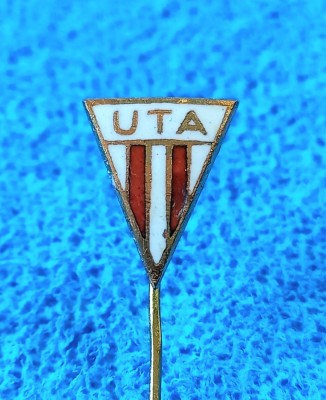 Insigna fotbal - UTA ARAD foto
