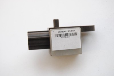 Senzor de impact st&amp;acirc;nga spate VW PASSAT B6 3C2 2007 OEM: 3C0909606 | 1759787 foto