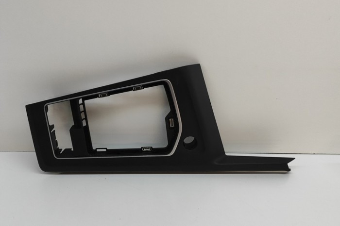 Ornament consola centrală VW GOLF VIII CD1 2021 OEM: 5H2864263 29466462