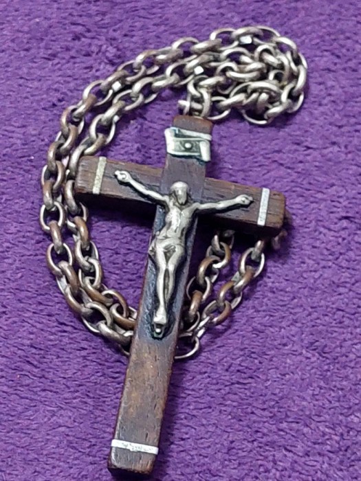 Crucifix cu lant masiv pentru gat,lant si crucifix vechi masiv-antichitate