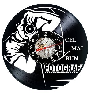 Ceas de perete decorativ realizat din disc de vinil, Model Cel Mai Bun Fotograf Aparat Foto, Negru, 30 cm