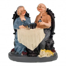 Statueta decorativa, Bunicul cu bunica stand la masa, 10 cm, 1803H