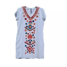 Rochie Traditionala Midi Alba cu Motiv Floral Multicolor - RTM18