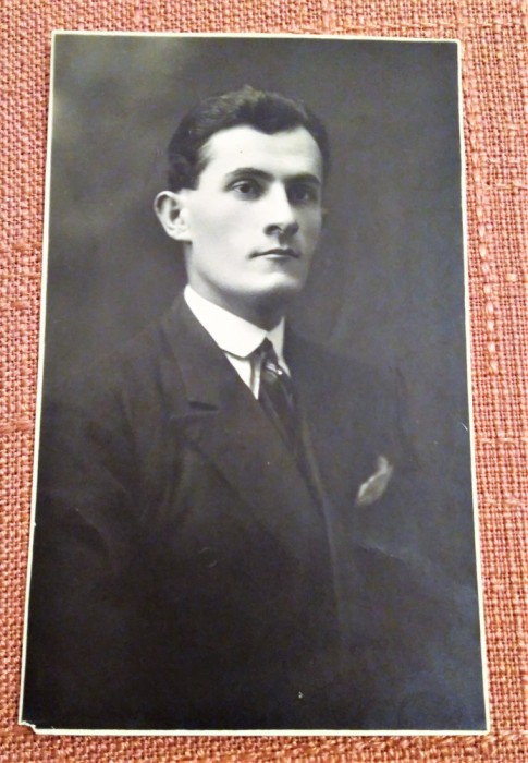 Portret de barbat. Fotografie datata 1925 - Fratii N.&amp;C. Christea, Bucuresti