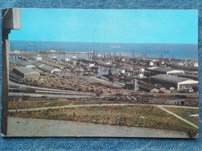 345 - Constanta - Vedere din port / carte postala circulata 1967 foto