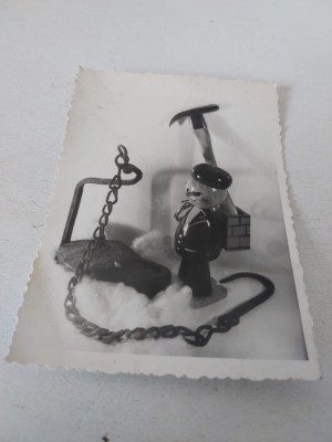 Felicitare veche romaneasca tip fotografie de Anul Nou, lampa de minerit, hornar foto