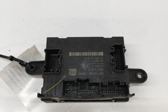 Modul de control ușă st&acirc;nga față JAGUAR F-PACE X761 2022 OEM: N9D3-14D617-CA | 31656359