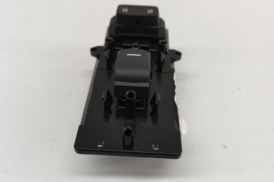 Buton geam ușă dreapta față HONDA CIVIC X Hatchback FC_, FK 2018 OEM: 83545-TGG-F110-BLK,83545TGGF110BLK 27524934 foto