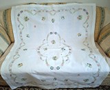 Fata de masa Vintage din In cu broderie manuala florala