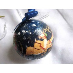 Glob brad cu Mos Craciun cu sania trasa de reni, glob ornament brad 29899