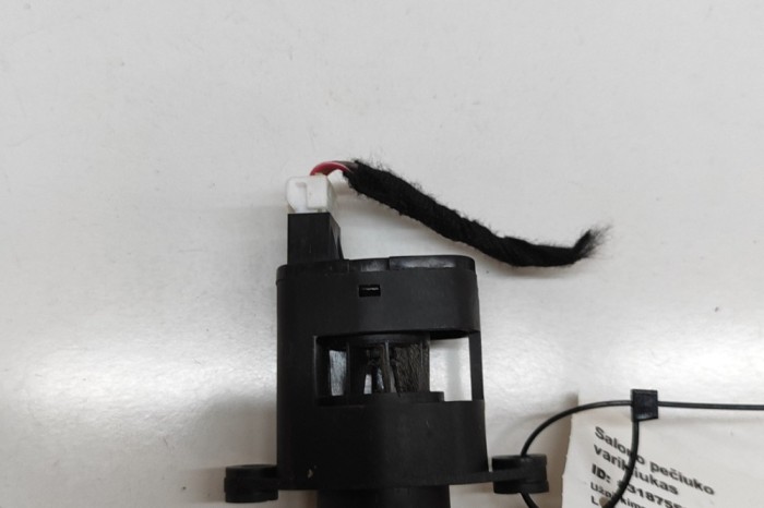 Senzor de temperatură TESLA MODEL S 2018 OEM: 1003326-00-E | 31875565