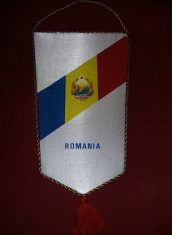 fanion vechi ROMANIA Nou/cartonat 1986,TABARA INTERNATIONALA A ELEVILOR R.S.R, foto