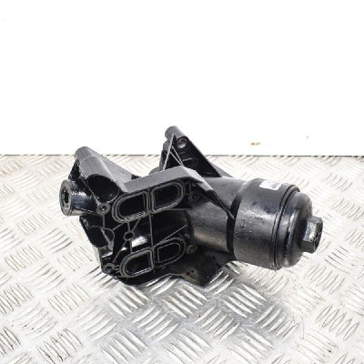 Carcasa filtru de ulei SUZUKI GRAND VITARA II JT, TE, TD 2007 OEM: 05L115389B,05L115389A 3473465 foto