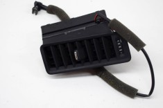 Gura de ventilație planșa de bord AUDI A8 D3 4E2, 4E8 2003 OEM: 4E0819704C | 13940570