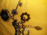 Colier dama vintage cu pandantiv si multiple accesorii.colier vintage puternic accesorizat,Nefolosit