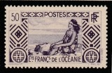 French Oceania (Oceania franceza) - Femeie tahitiana la plaja, dantelat, MNH, Mi.104