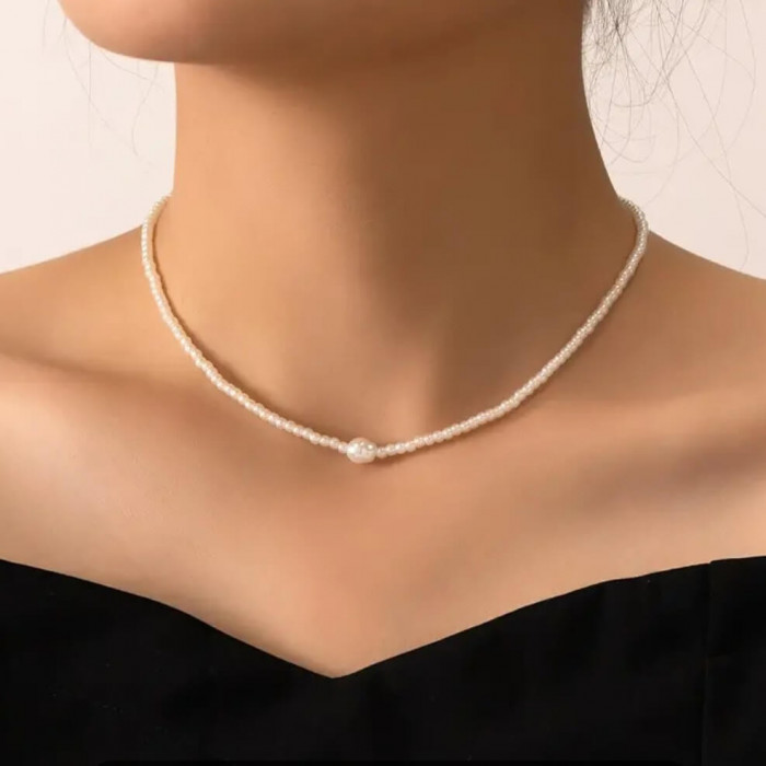 Choker alb cu perla naturala