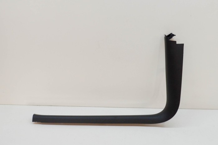 Ornament prag interior st&acirc;nga față TESLA MODEL Y 2020 OEM: 1494619-79-C 13572226