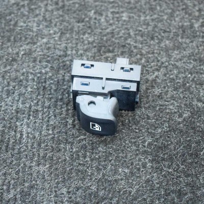 Buton geam ușă dreapta spate BMW 5 G30 2016 OEM: 9327031 4066512 foto