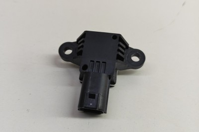 Senzor de impact st&amp;acirc;nga spate VOLVO XC60 II 246 2020 OEM: 31406731 30429623 foto