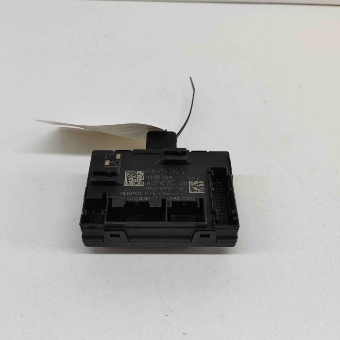 Modul de control ușă dreapta față PORSCHE MACAN 95B 2014 OEM: 4H0959792S,4H0959792M,A2C7325400600 26835548