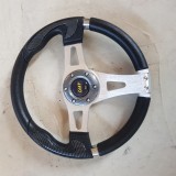 Volan Sport Universal Carbon OMP, Diametru 33cm, Compatibil cu Butuc 6 Suruburi, Buton Claxon Inclus, Tuning Auto Interior