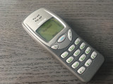 TELEFON DE COLECTIE NOKIA 3210 APARUT IN 1999 PERFECT FUNCTIONAL+INCARCATOR., Gri, Neblocat