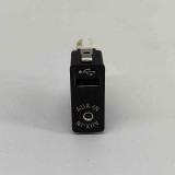 Port USB AUX BMW Seria 1 Coupe E82 2013 OEM 9237653 Original