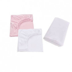 Set 2 cearceafuri pentru patut + protectie impermeabila, 120x60 cm, Alb/Roz, Fic Baby