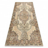 Covor din l&acirc;nă &Icirc;NNODAT M&Acirc;NĂ Vintage 10003, ornament, flori - bej / z&ouml;ld , 162x280 cm