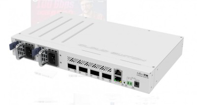 Mikrotik switch 1xfe 4x 100g crs504-4xq foto