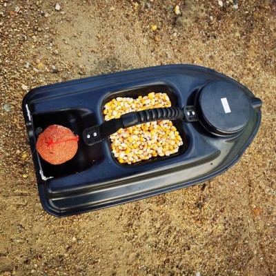 Barca pentru Plantat Momeala, Barcuta Nadit si Momit Barca pescuit foto