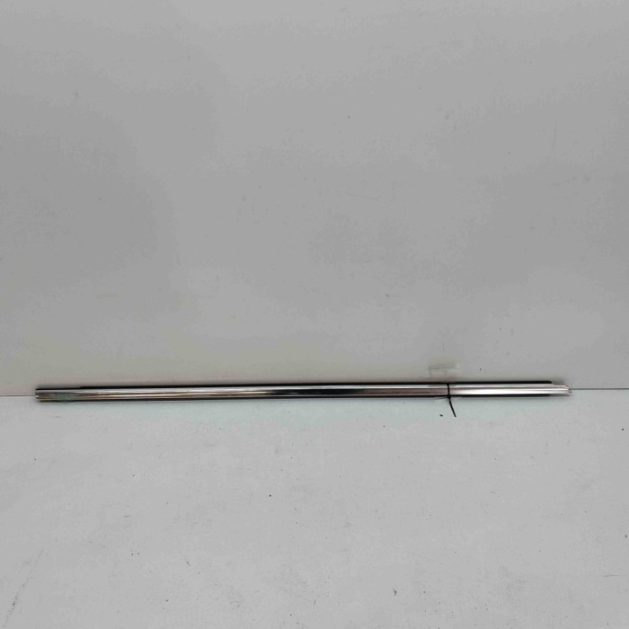 Chedar geam ușă dreapta față VW TOUAREG 7P5 2011 OEM: 7P0837476H