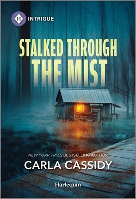 Stalked Through the Mist foto