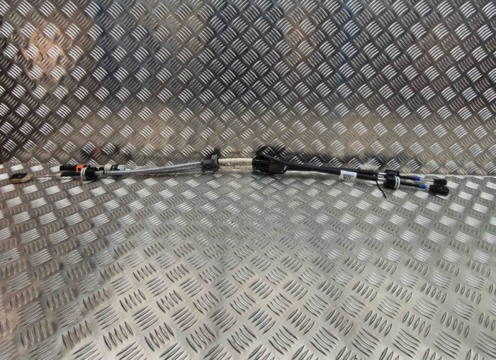 Cablu timonerie FORD PUMA J2K, CF7 2024 OEM: R1TR-7E395-CA