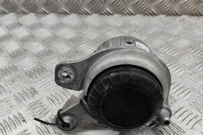 Suport motor dreapta MERCEDES-BENZ C Coupe C205 2020 OEM: A2132403500 | 32042215 foto
