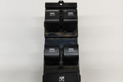 Buton geam ușă dreapta față HYUNDAI i40 CW VF 2015 OEM: 93570-3Z050 28514633 foto