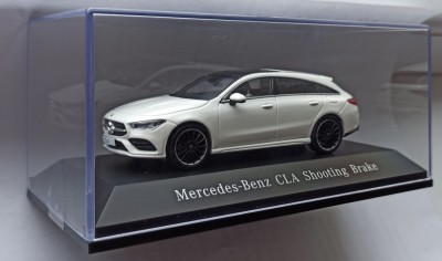 Macheta Mercedes-Benz CLA Shooting Brake 2019 X118 alb - Spark 1/43 foto
