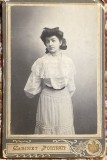 FOTOGRAFIE VECHE PE SUPORT DIN CARTON,CABINET PORTRAIT cca.1900/ d:167 x 108 mm.