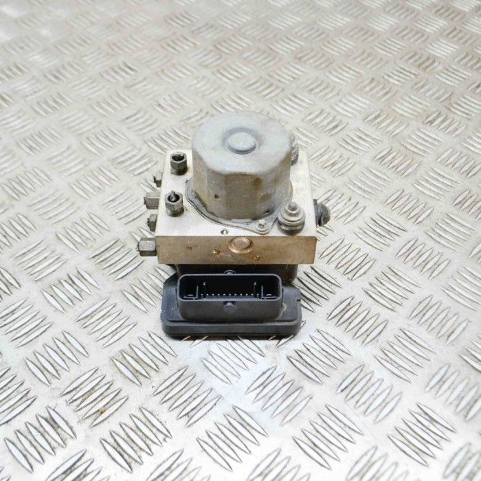 Pompa ABS TESLA MODEL S 2016 OEM: Hatchback | 14697439